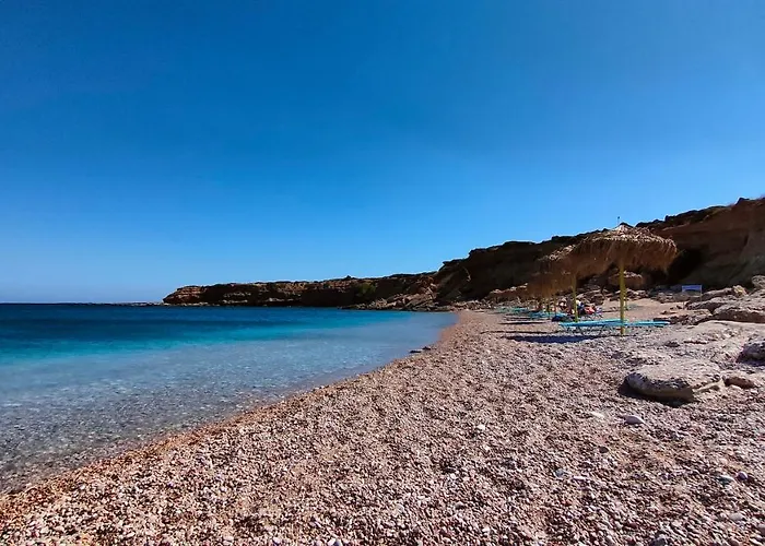 Symone بيت للعطل Afiartis